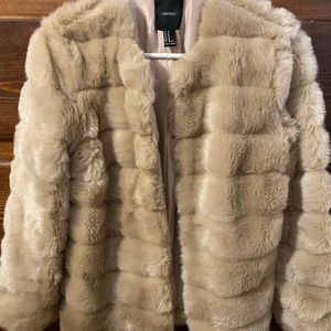 I bought it took the tag off never bien used.